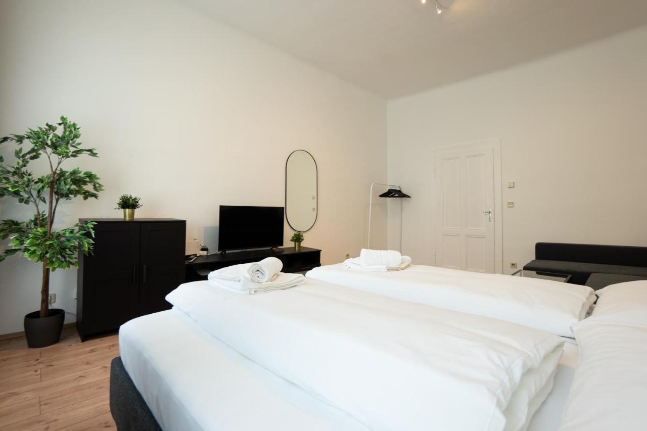 Lovely 1-Bedroom Apartment Next To Praterstern ウィーン エクステリア 写真