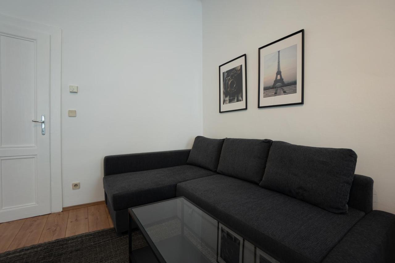 Lovely 1-Bedroom Apartment Next To Praterstern ウィーン エクステリア 写真