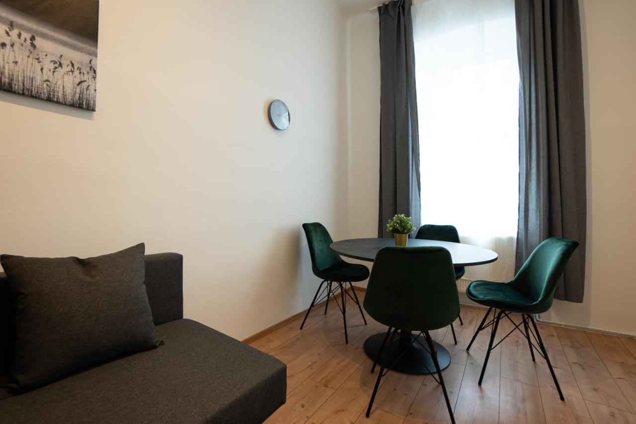 Lovely 1-Bedroom Apartment Next To Praterstern ウィーン エクステリア 写真