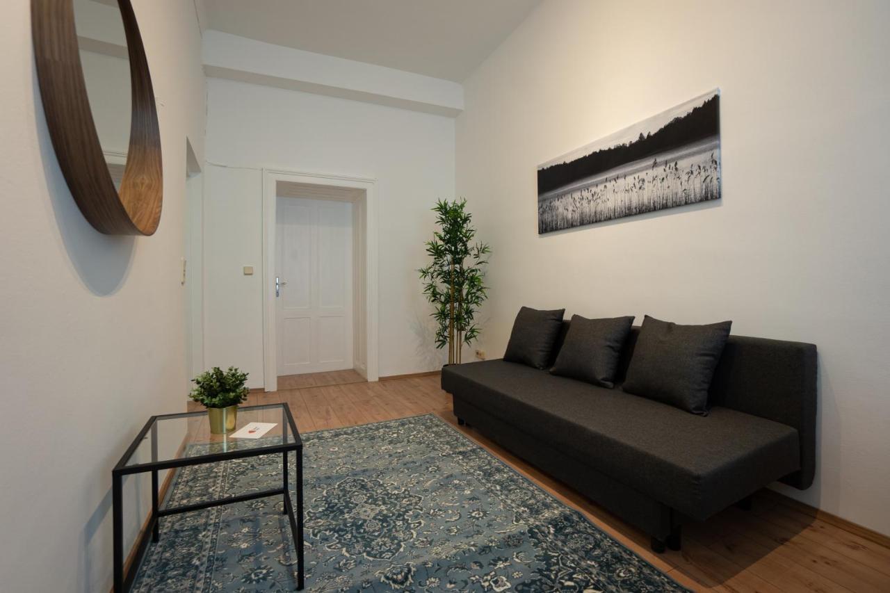Lovely 1-Bedroom Apartment Next To Praterstern ウィーン エクステリア 写真