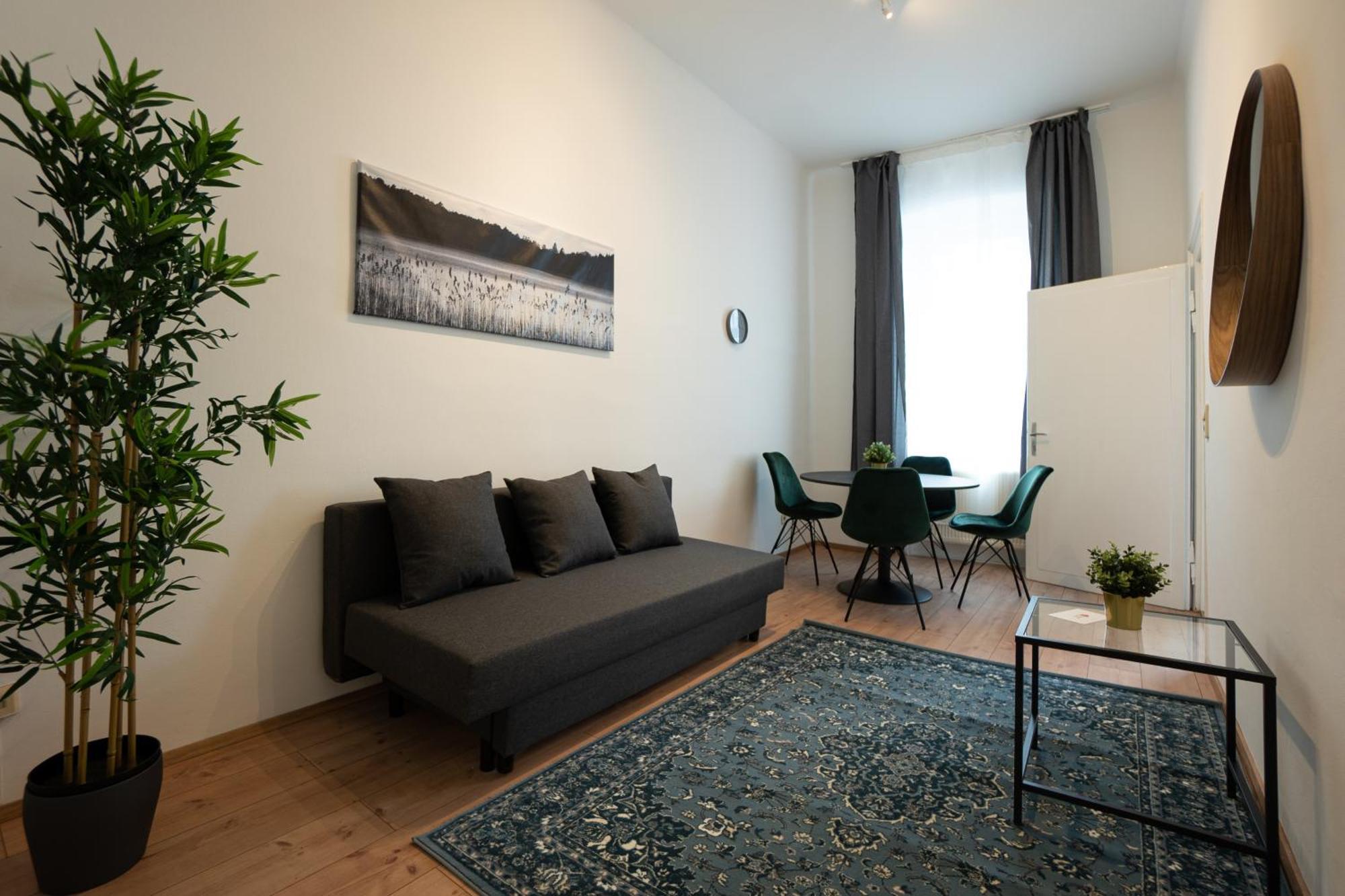 Lovely 1-Bedroom Apartment Next To Praterstern ウィーン エクステリア 写真